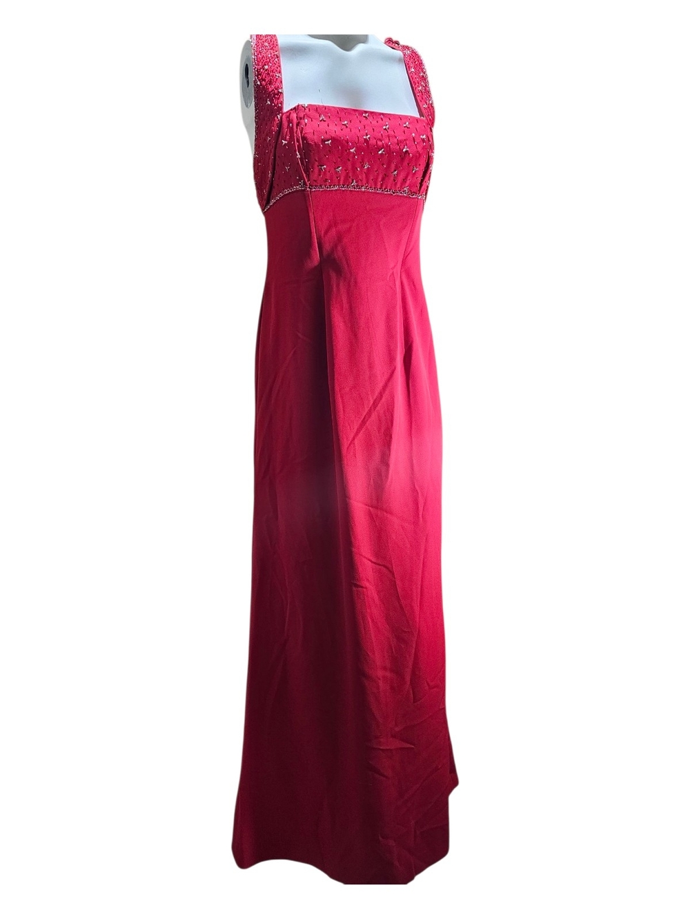 Elegant Red Beaded Square-Neck Evening Dress